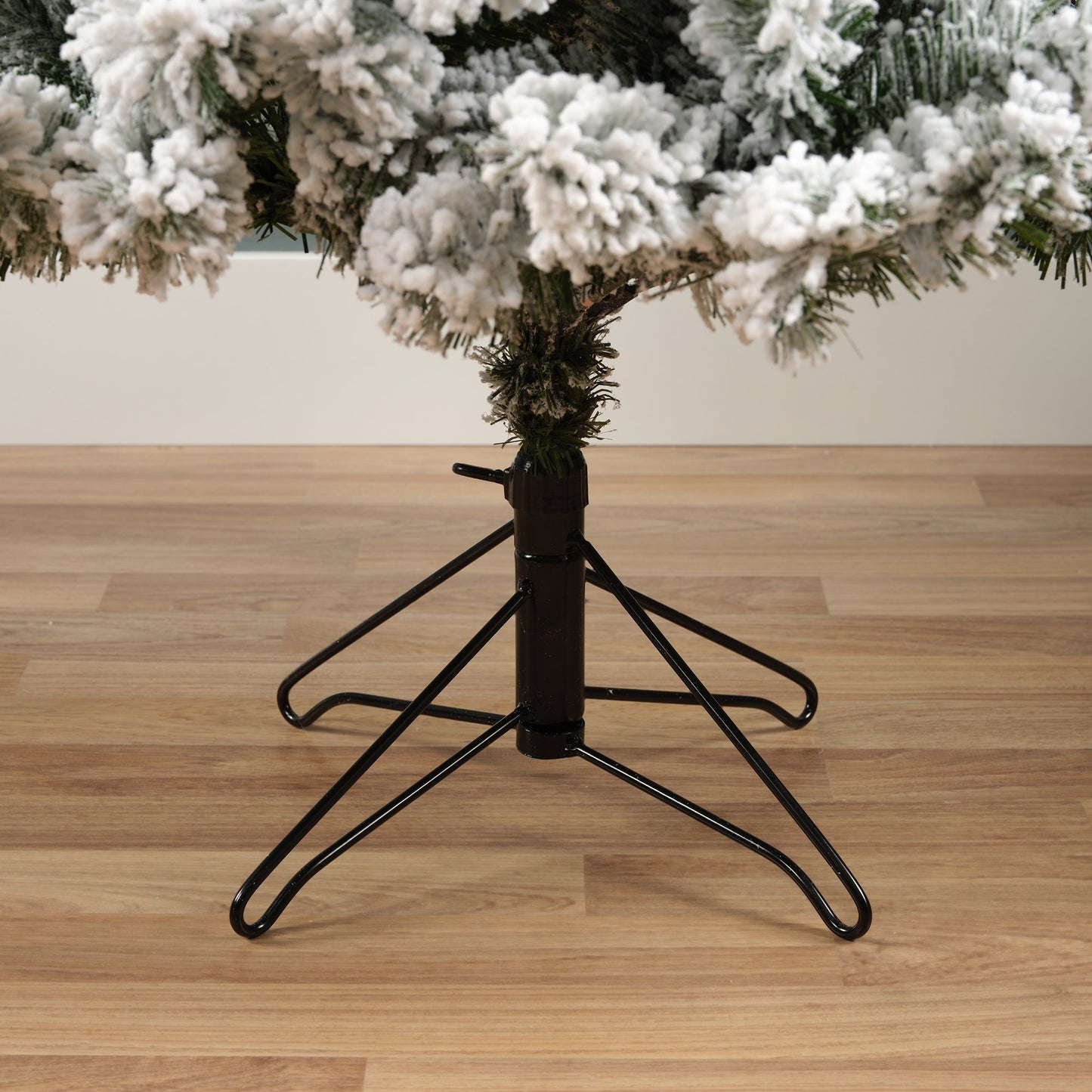 5ft Snowy Kingsley Pine - Kaemingk Everlands Christmas Tree | AT28