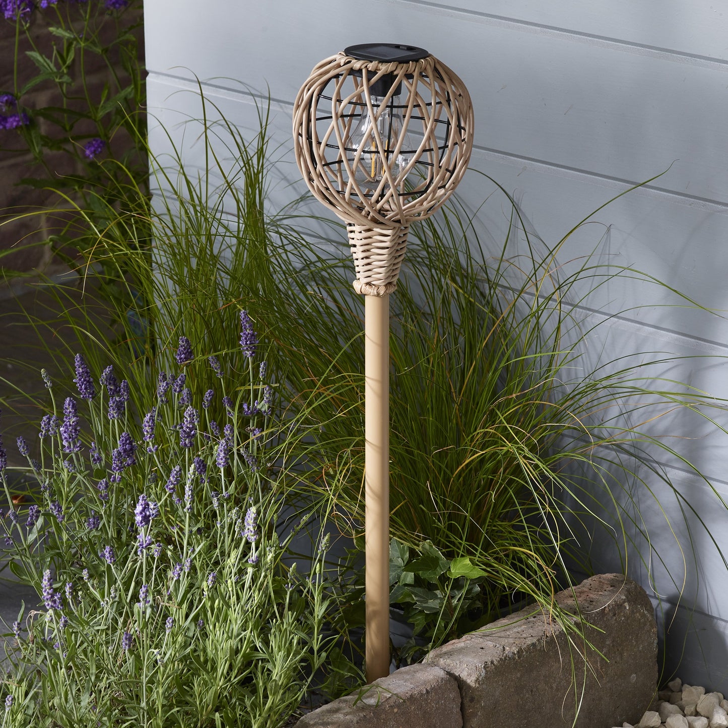 Orbis Solar Stake Light