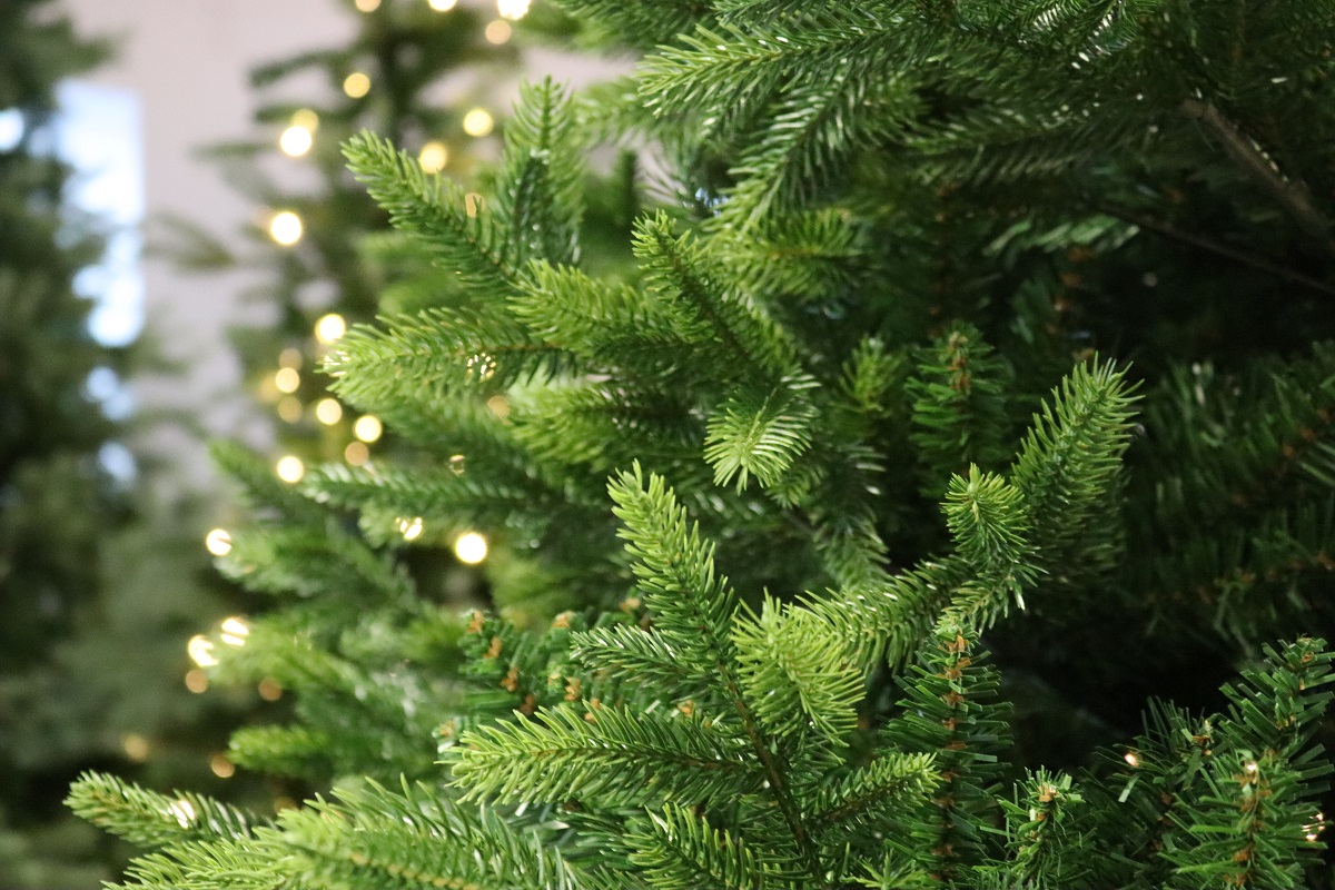 Our Artificial Christmas Tree Guide for 2024