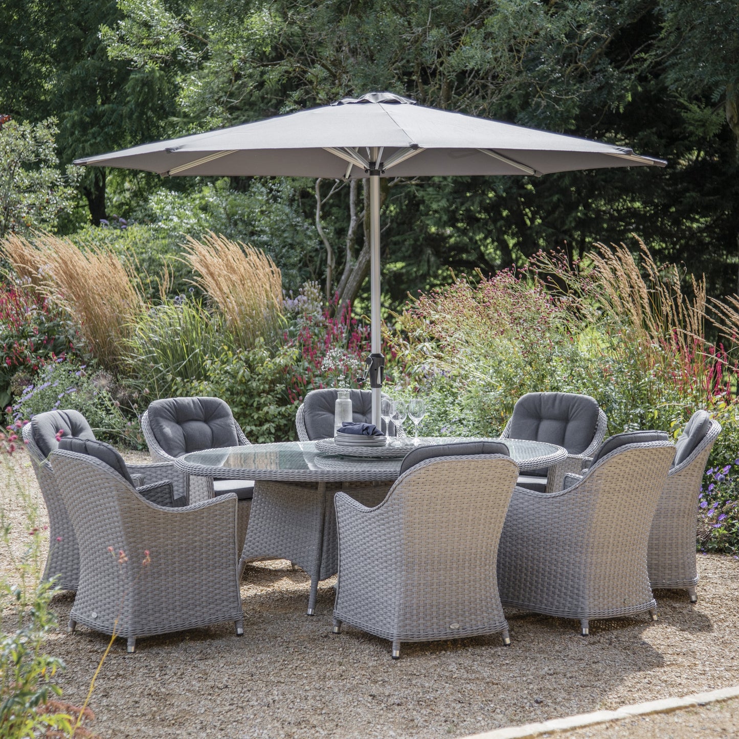 Bramblecrest Wentworth 8 Seat Dining Set with Parasol | W0011
