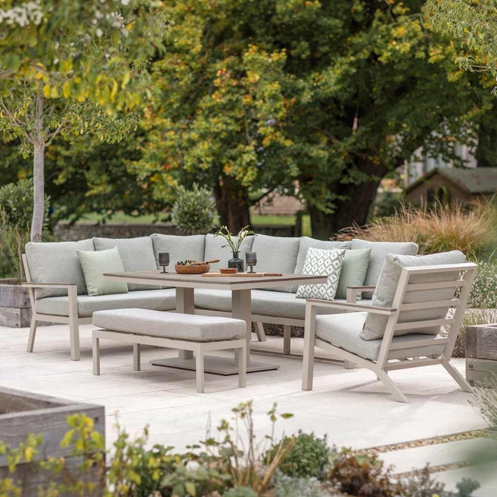 Bramblecrest Zurich Corner Set | A0031