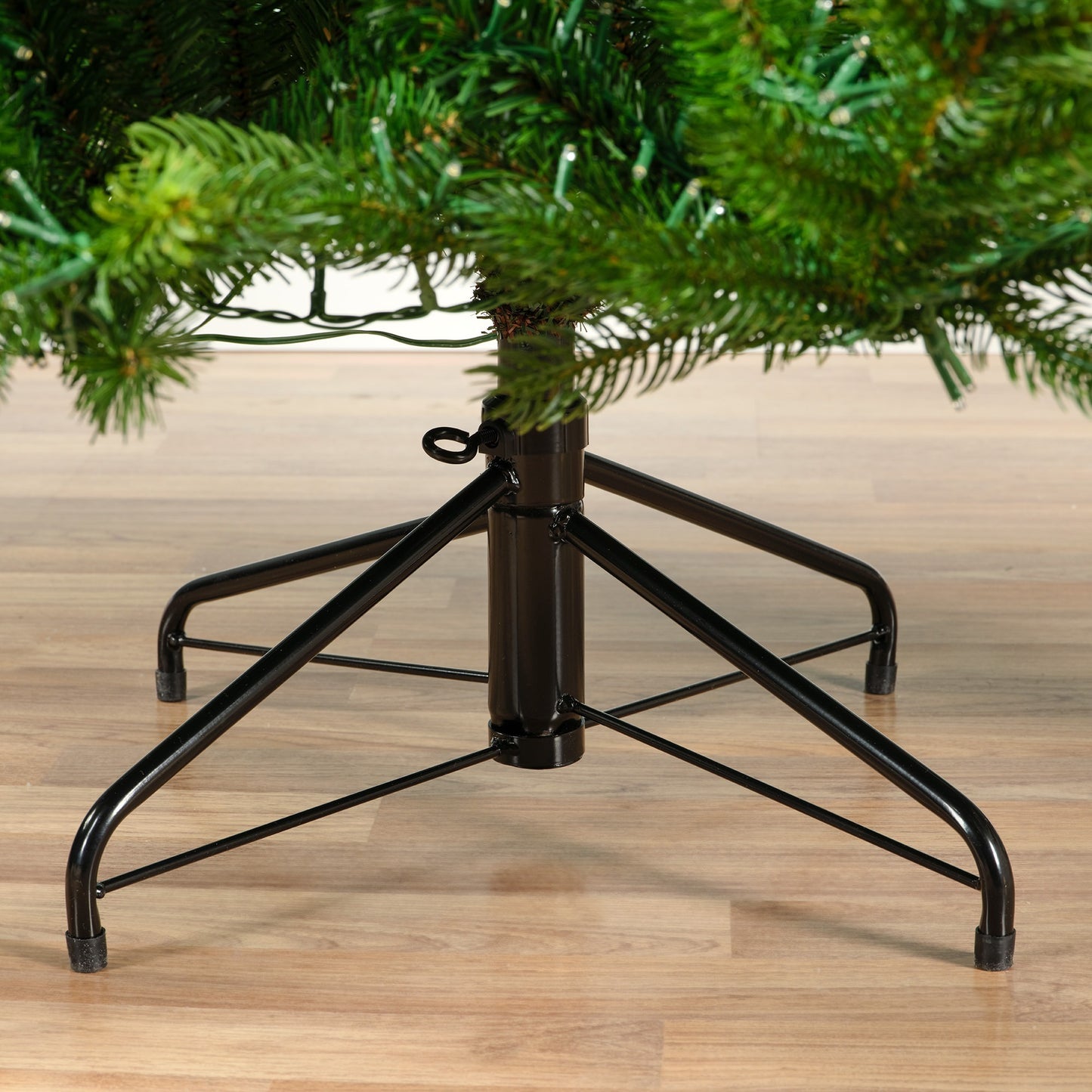 6ft Denver Spruce Pre-Lit - Kaemingk Everlands Christmas Tree | AT9