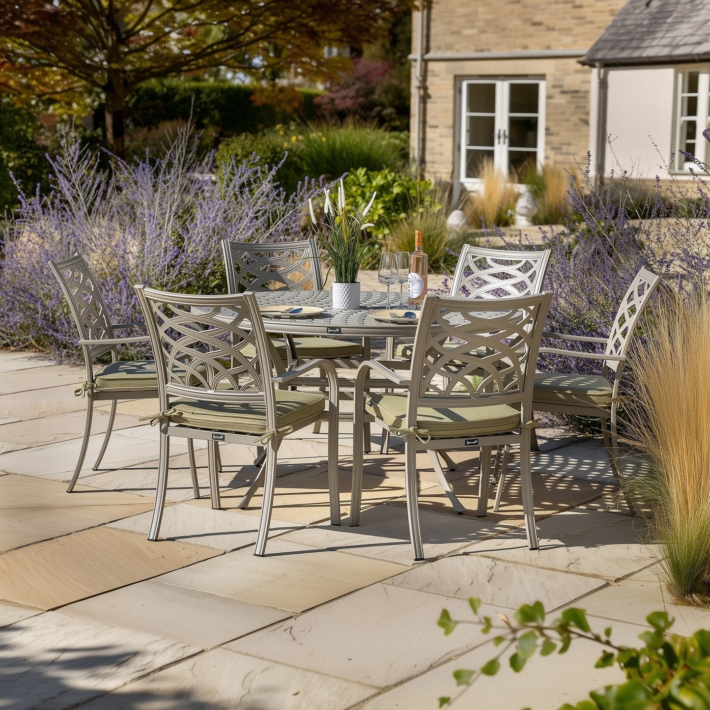 Hartman Buxton 6 Seat Dining Set with Parasol | C0009