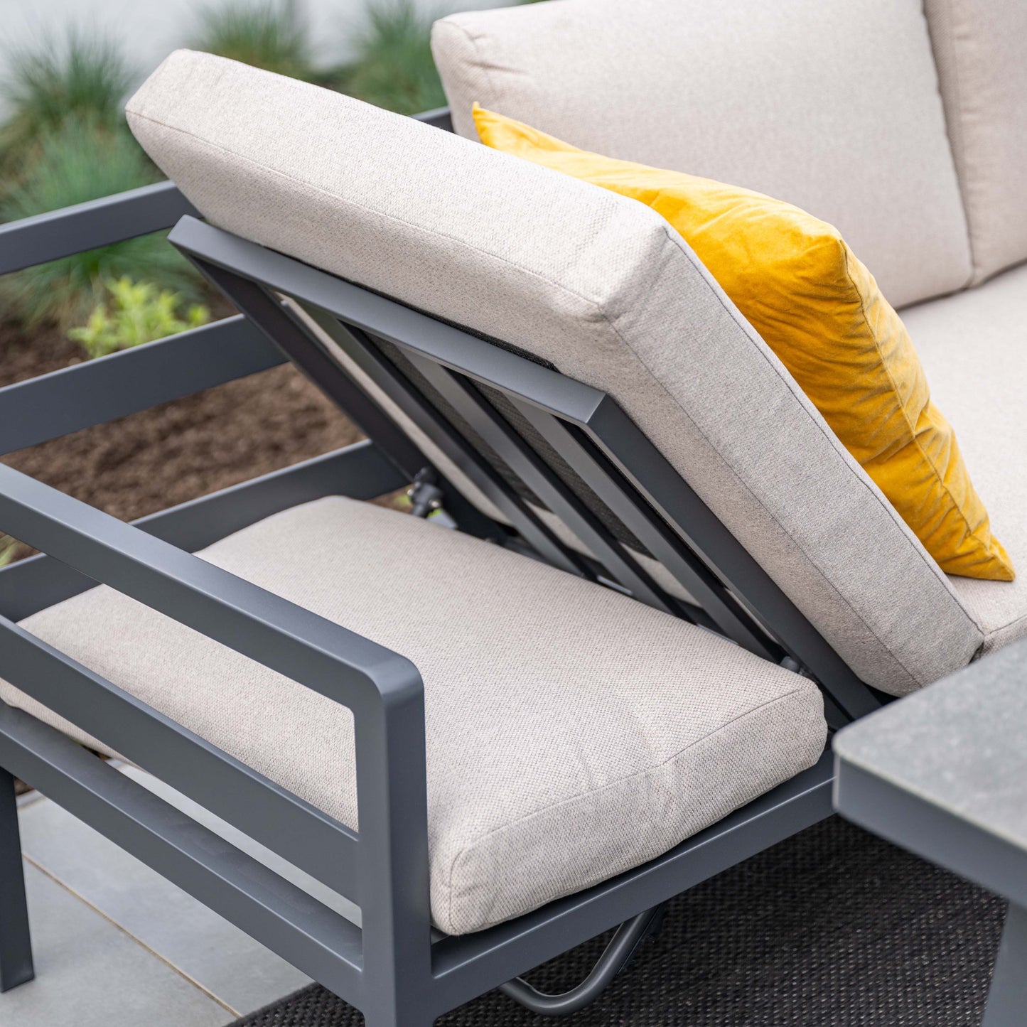 Hill & Dale Clifton Corner Set