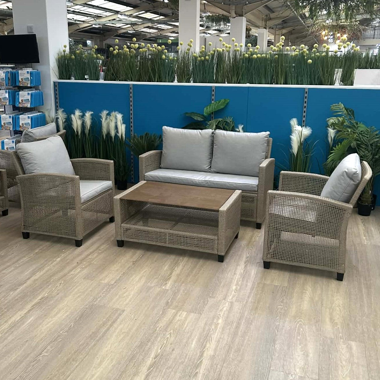 Kaemingk Allerton Lounge Set