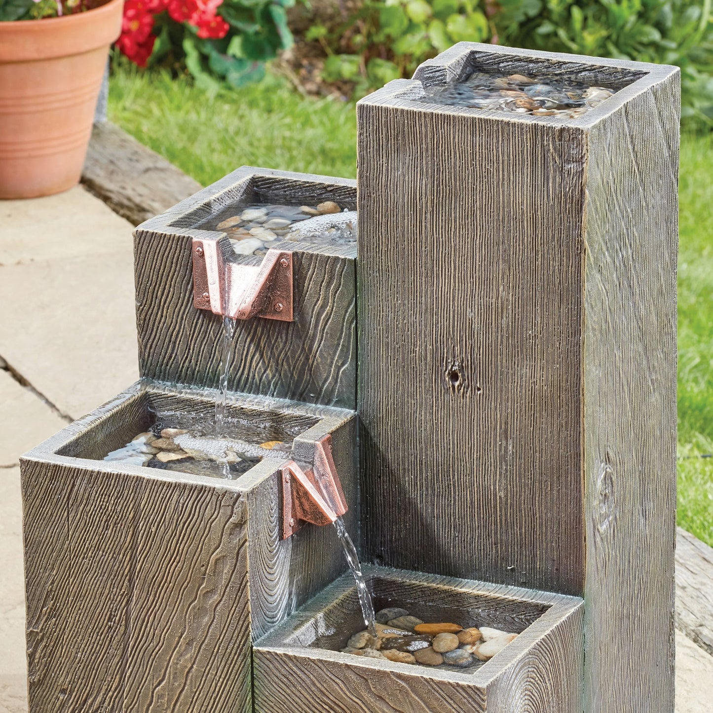 Quad - Smart Garden Hybrid Water Feature
