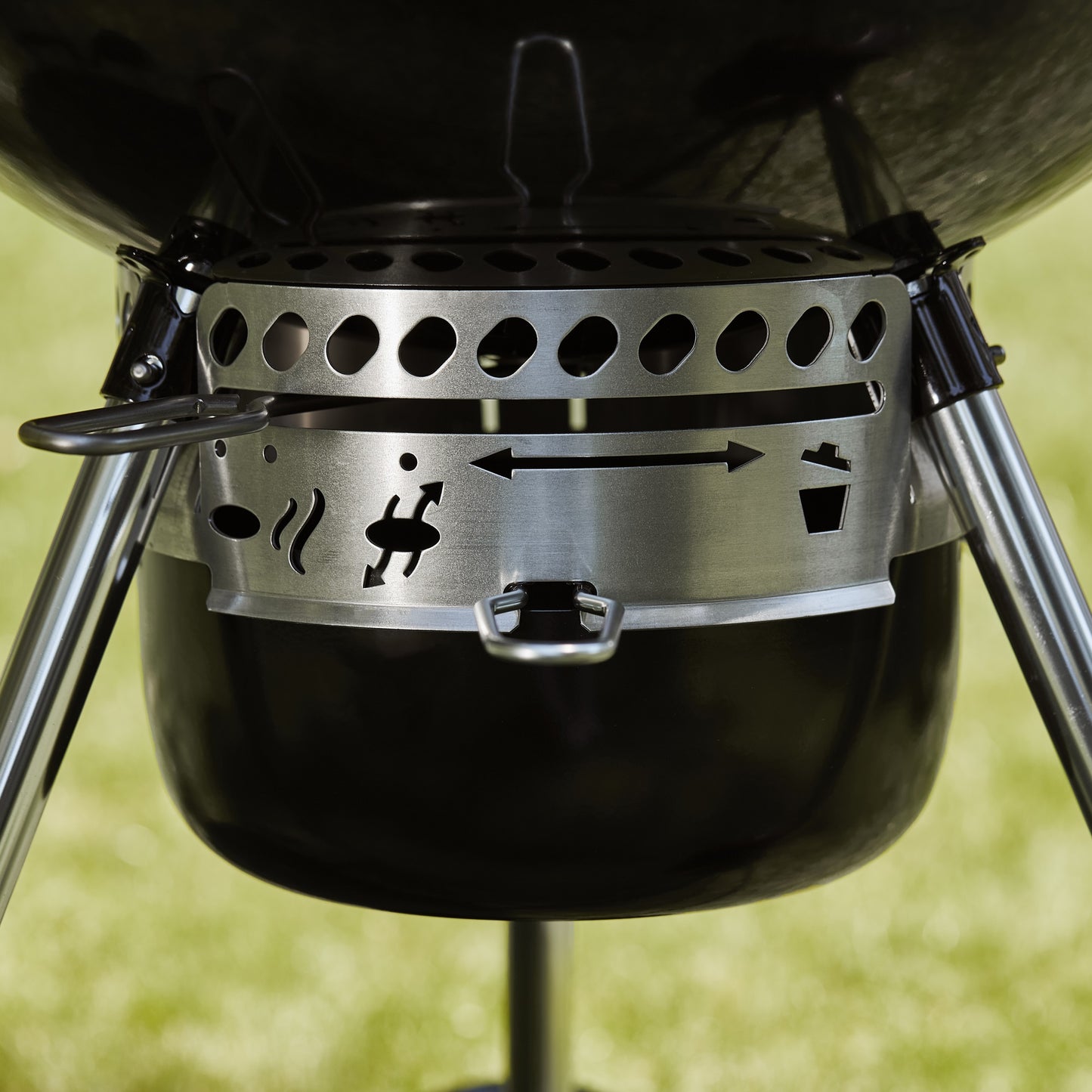 Weber Master-Touch GBS E-5750 BBQ